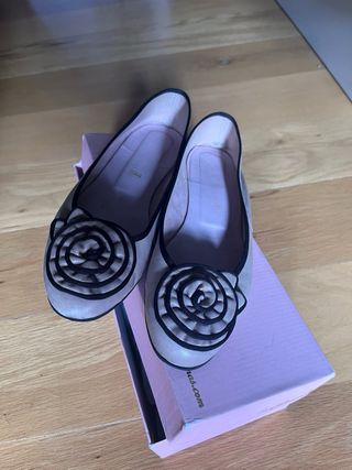 Preciosas manoletinas de piel Pretty Ballerinas