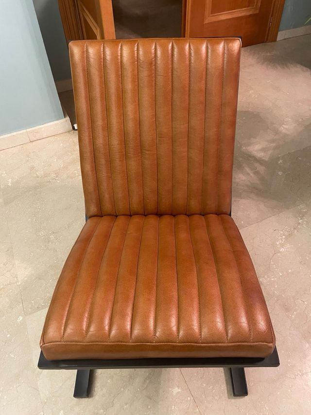 Sillón en piel Revyan piel camel Sklüm