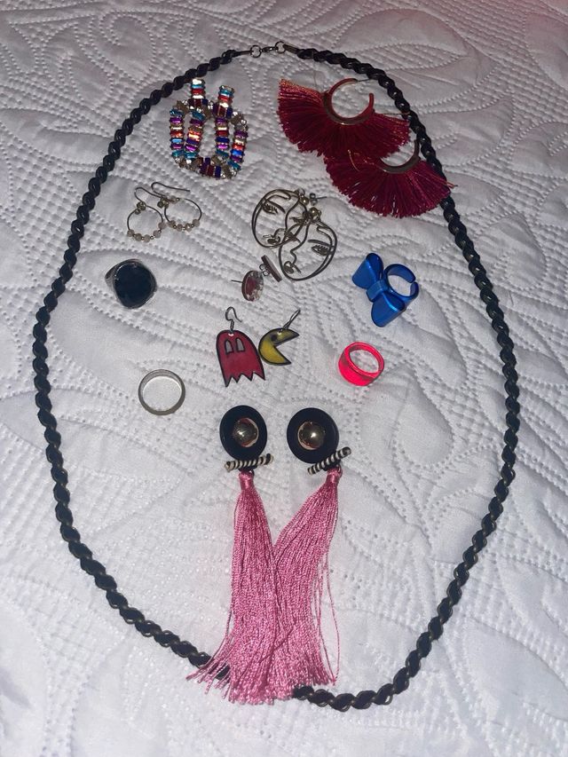 Oferta de Pendientes y collar