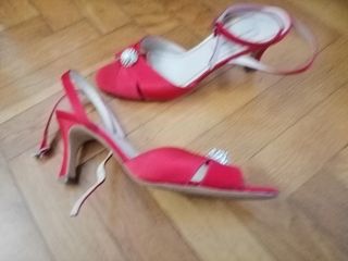 Sandalias de tacón sensato de PG