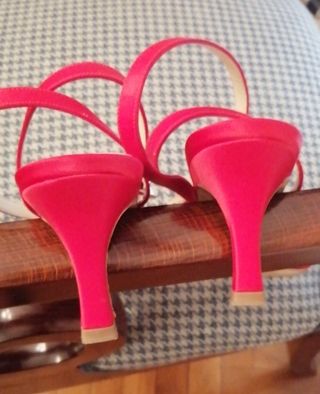 Sandalias de tacón sensato de PG