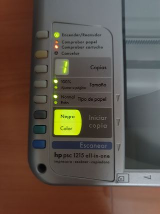 Impresora, escáner, copiadora.