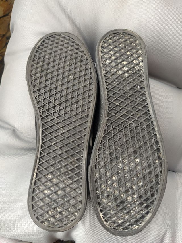 Zapatillas negras de LH talla 38