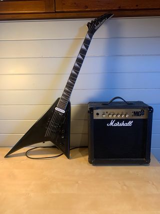 PACK GUITARRA + AMPLIFICADOR