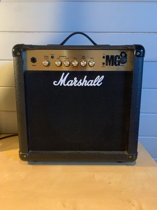 PACK GUITARRA + AMPLIFICADOR