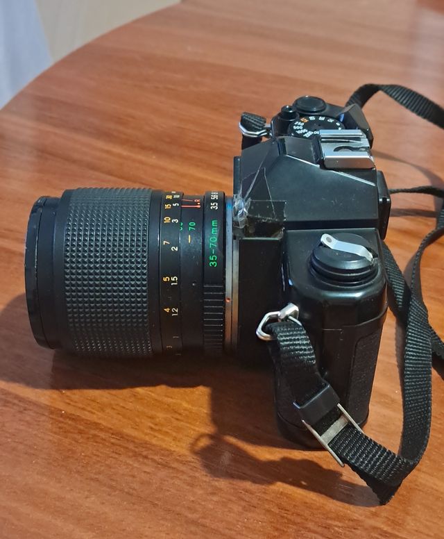 Yashica FX-3 Súper 2000