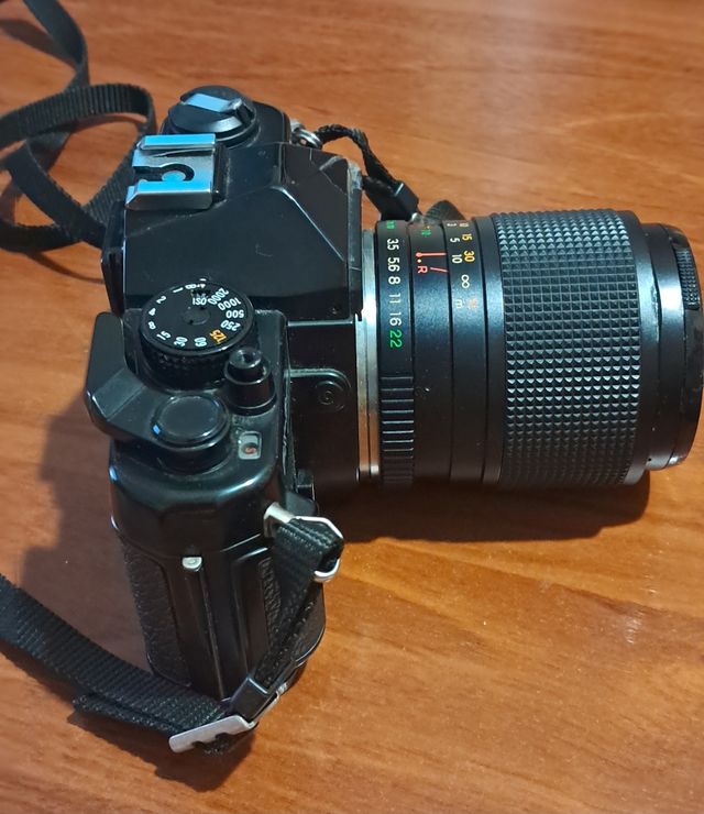 Yashica FX-3 Súper 2000