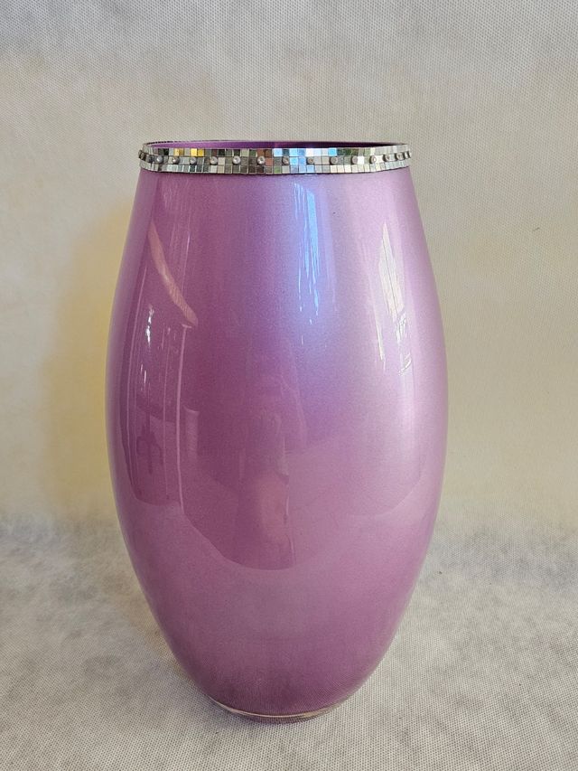 Vaso moderno in vetro con strass