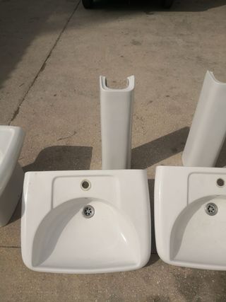 Conjunto de lavabos y bidés