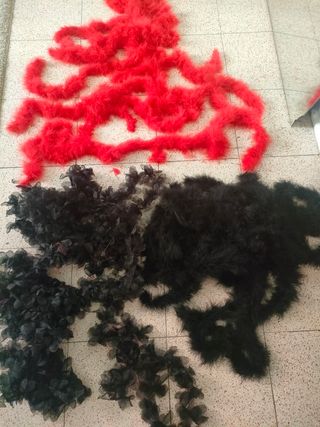 Plumas marabú, flores de tela, manuali