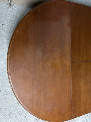 MESA  y 4 SILLAS MADERA.