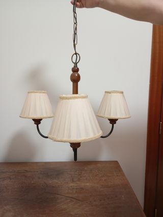 lampara de techo de madera y forja