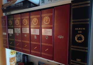 Collezione cappelli/distintivi Corona