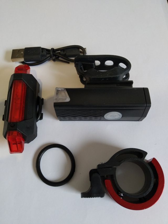 Luces para bicicleta y timbre 