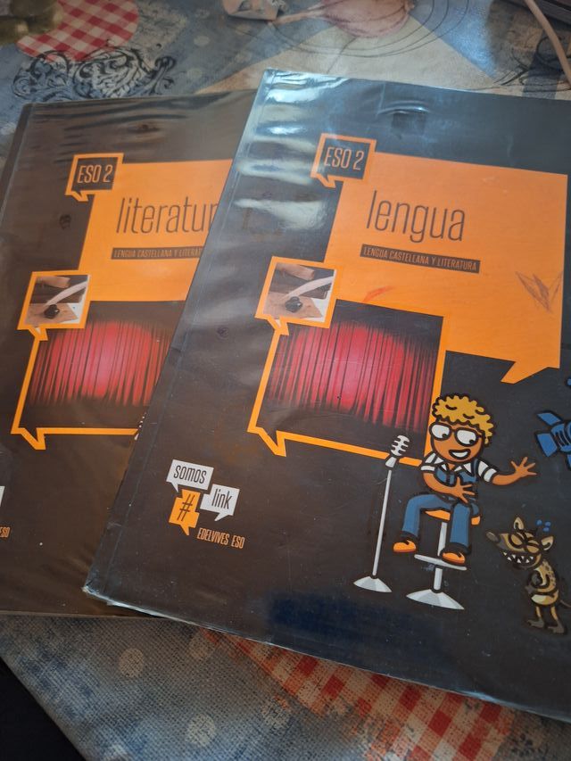 Libro texto 2º ESO. Editorial Edelvives.