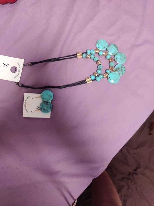 Collar y pendientes turquesa