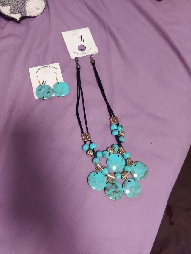 Collar y pendientes turquesa