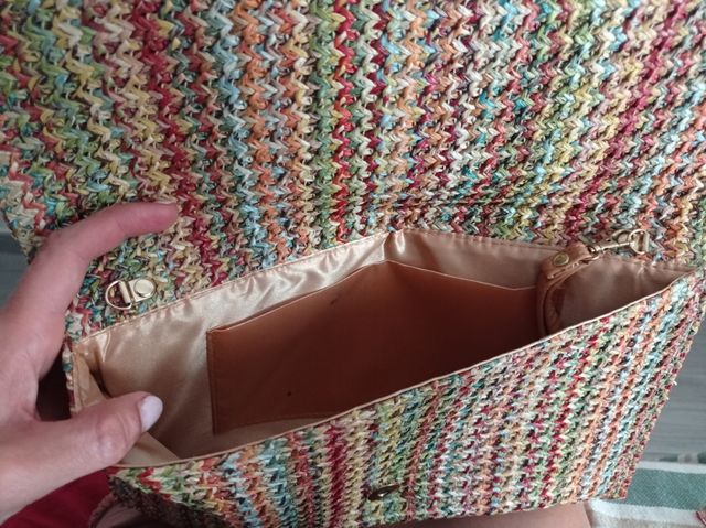 Bolso de fiesta de rafia