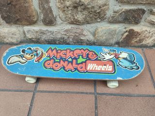 SKATEBOARD MICKEY & DONALD WHEELS