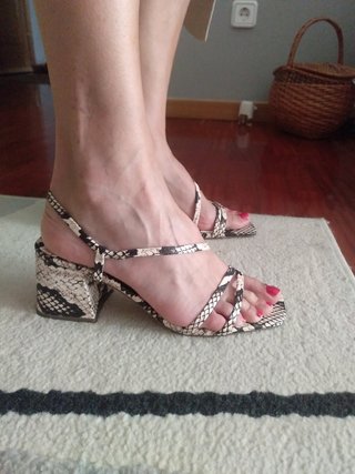 Sandalias Zara