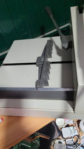 Guillotina industrial