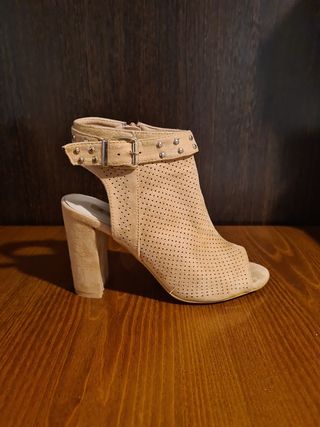 Sandalia de tacón t38