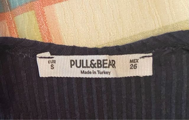 Body azul con franja roja