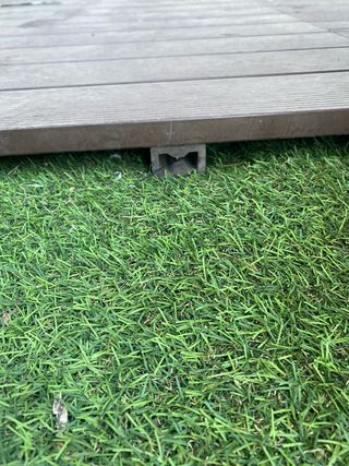 Baldosas suelo composite marrón