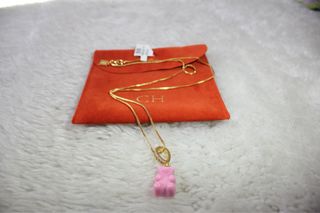 Cadena + Dije Carolina Herrera