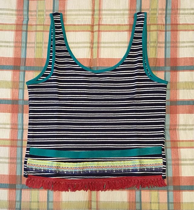 Camiseta tirantes multicolor rayas