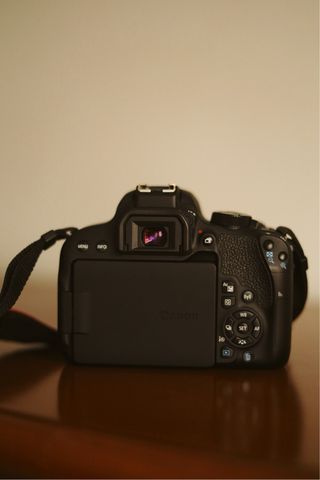 Cámara Canon EOS 800D