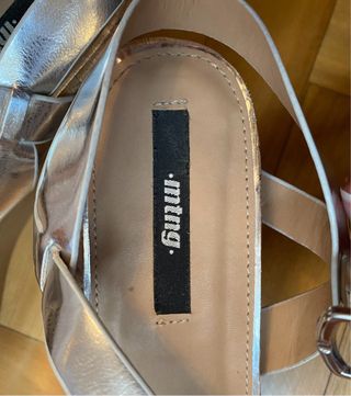 Sandalias plateadas fiesta