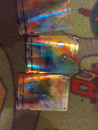 Carta pokemon V Max arcoiris