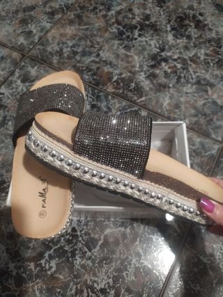 Sandalias plateadas 39
