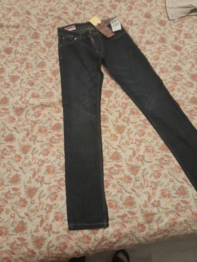 pantalón vaquero nuevo