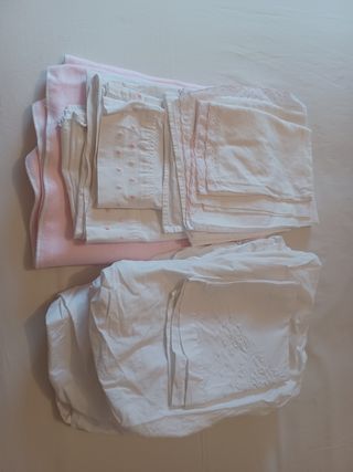 Manta y  sábanas para minicuna