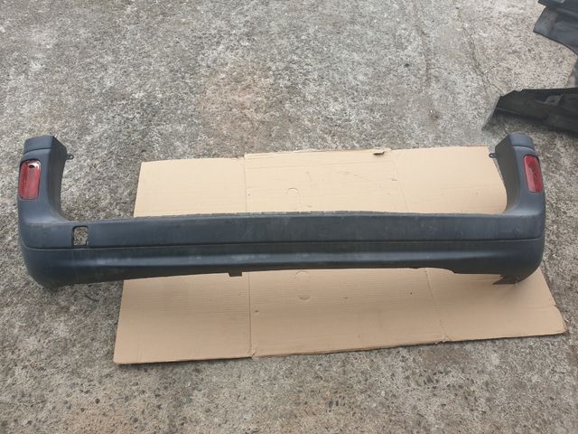 Defensa trasera Renault kangoo