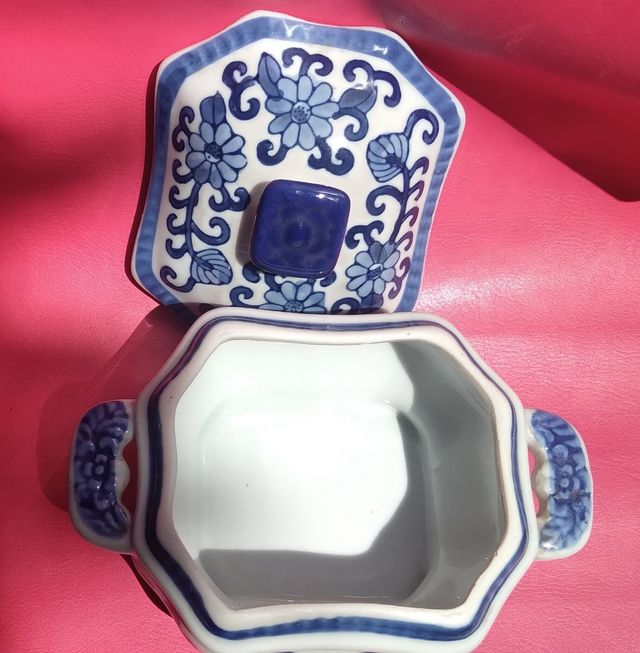 Ciotola con coperchio porta formaggio porcellana