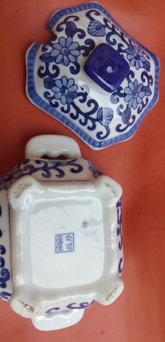 Ciotola con coperchio porta formaggio porcellana