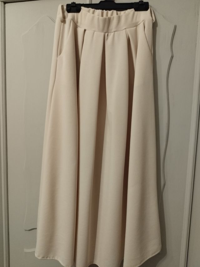 Falda beige