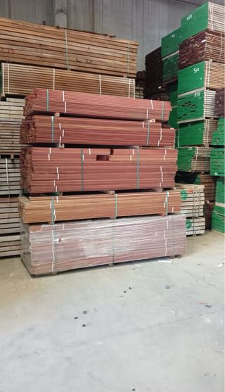 Fabricante de Tarimas Macizas buen precios