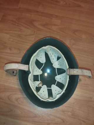 Casco militar Búlgaro M72