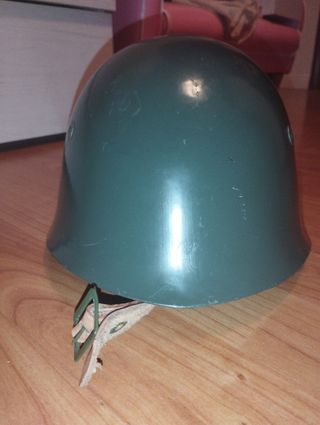 Casco militar Búlgaro M72