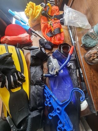 Equipo de pesca submarina. Buceo.