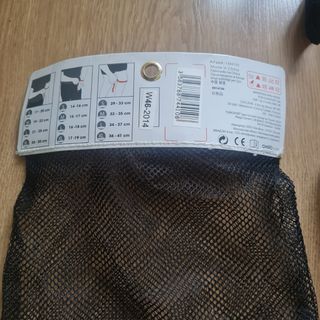 Casco y protecciones de patines marca Oxelo