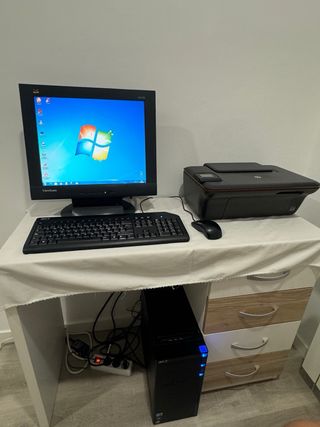Ordenador de sobremesa con todo + impresora