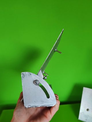 Soporte abatible sujeción