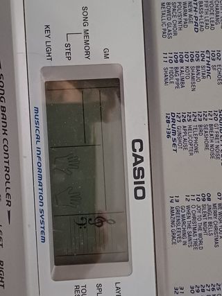 Teclado Casio LK 73
