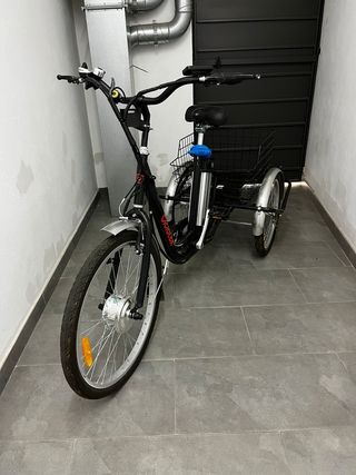 Triciclo eléctrico