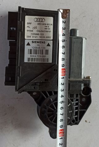 Motor elevalunas Audi A4  8E0959801A